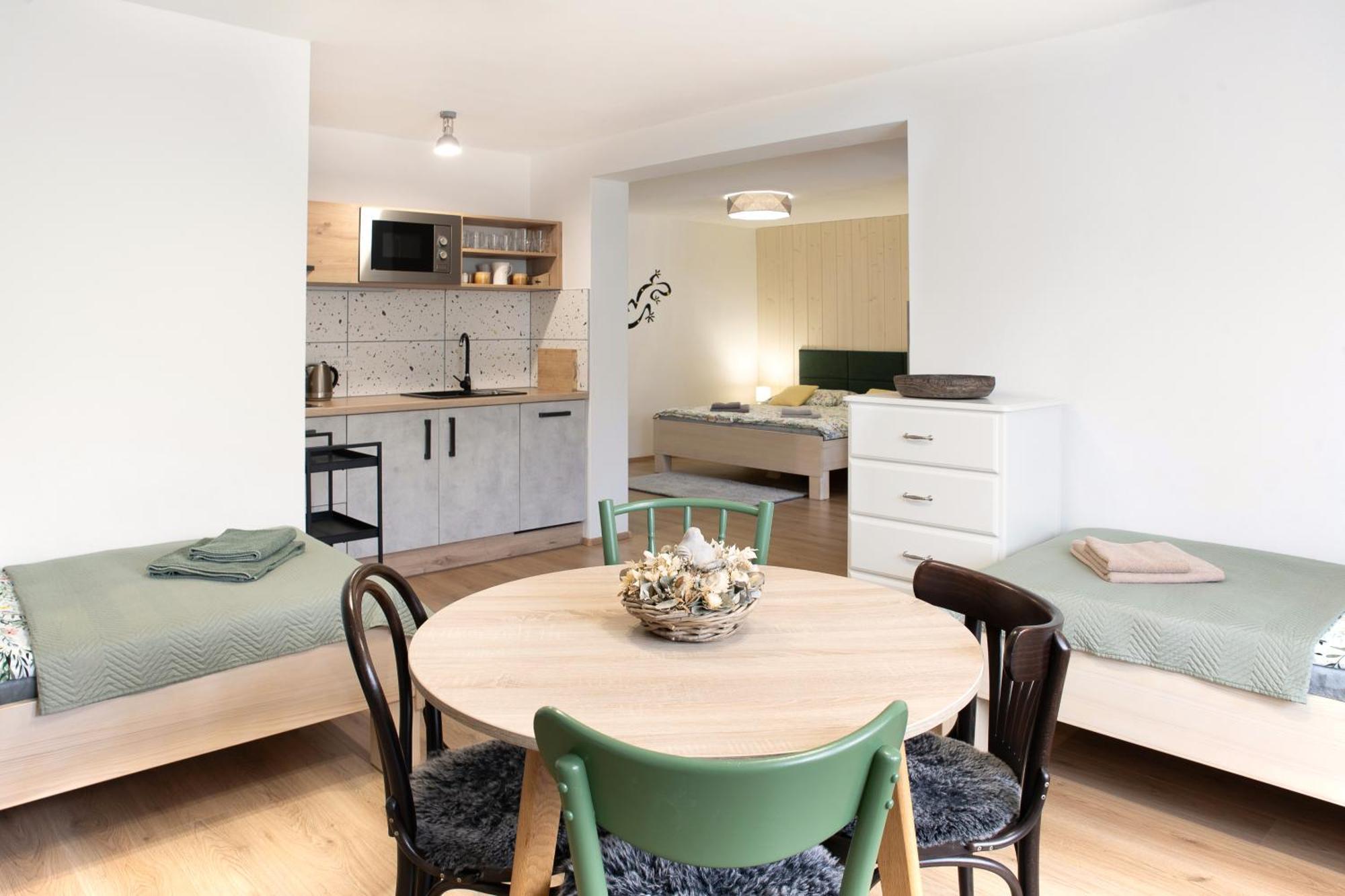 Apartman Mloci Udoli • Podyji 兹诺伊莫 外观 照片
