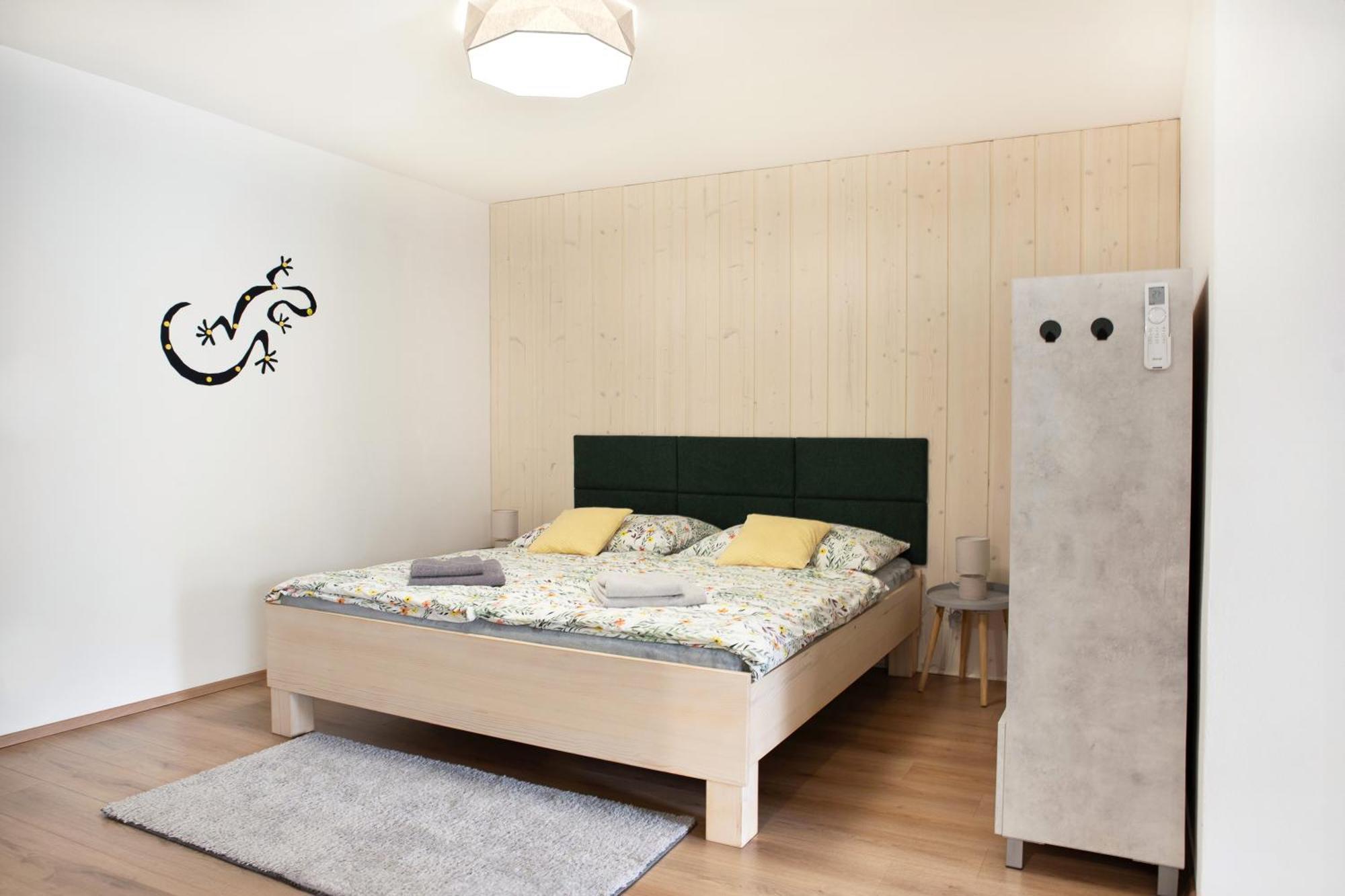 Apartman Mloci Udoli • Podyji 兹诺伊莫 外观 照片